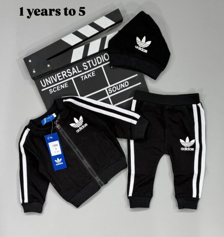 طقم اديدس ولادي بناتي