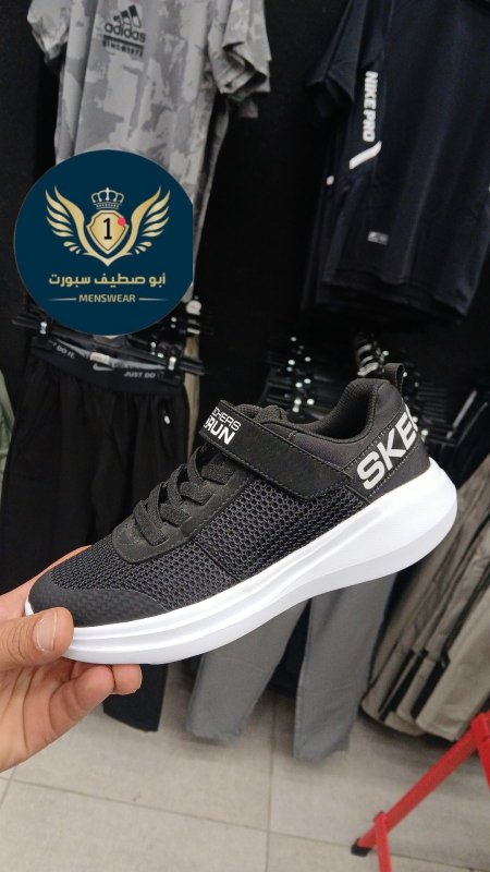 حذاء ولادي اصلي skECHERS