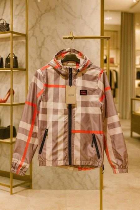 جكيت بيربري